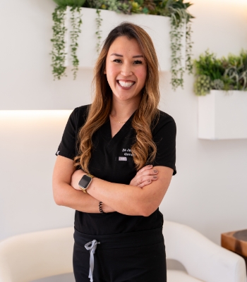 Orange dentist Doctor Janelle Comfort