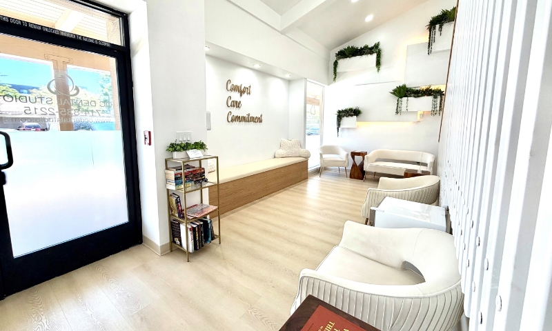 Dental reception desk