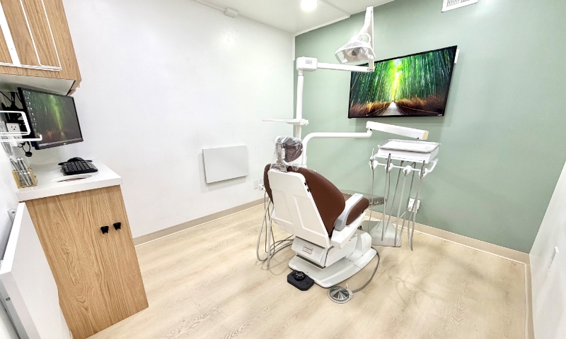 Dental reception desk